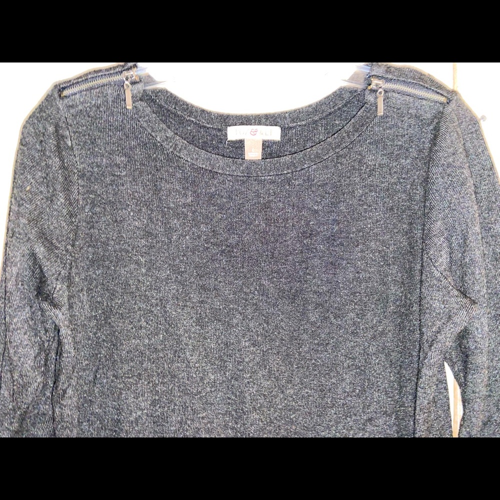 Super cute gray knit sweater